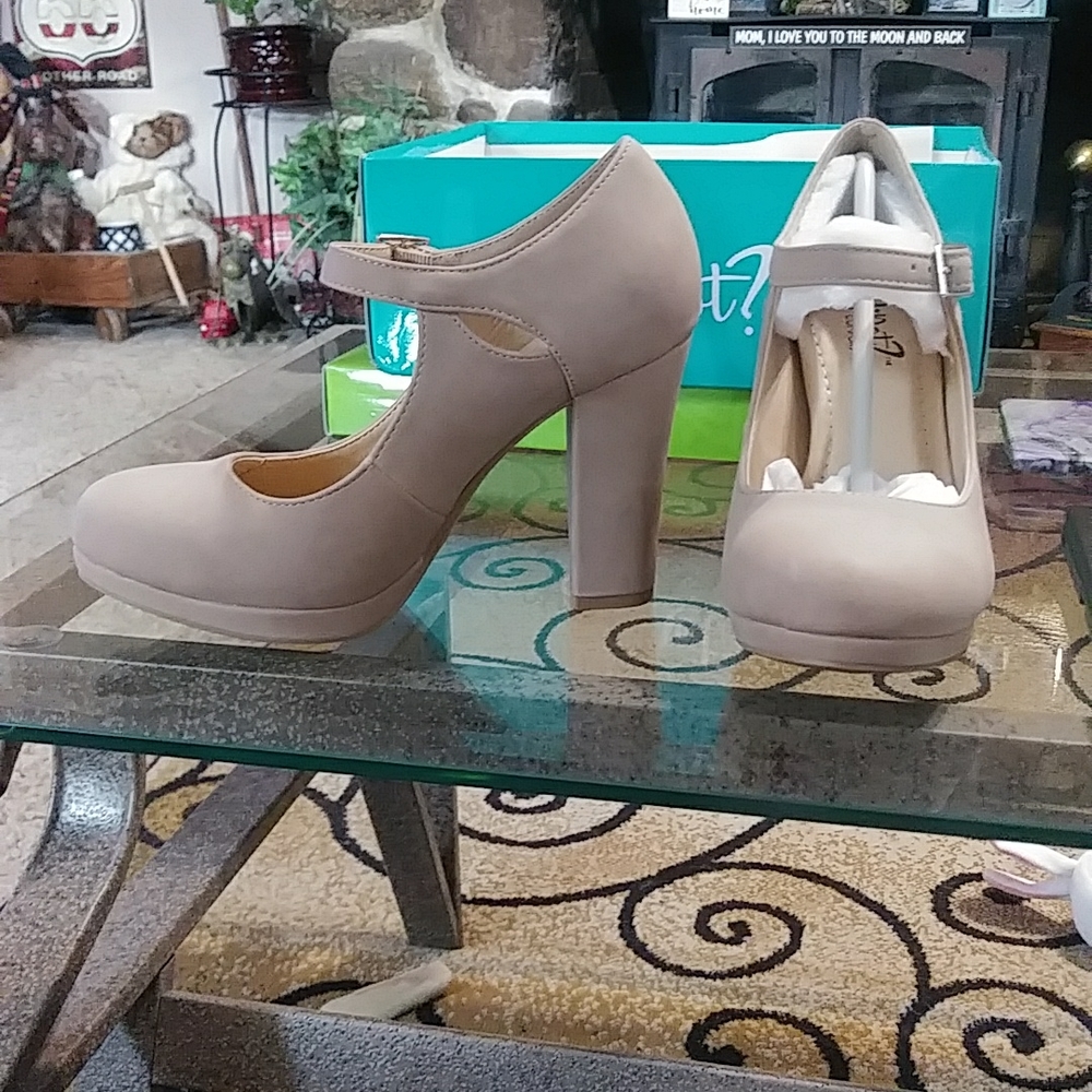 🤗THICK HEEL SUEDE PUMPS NIB